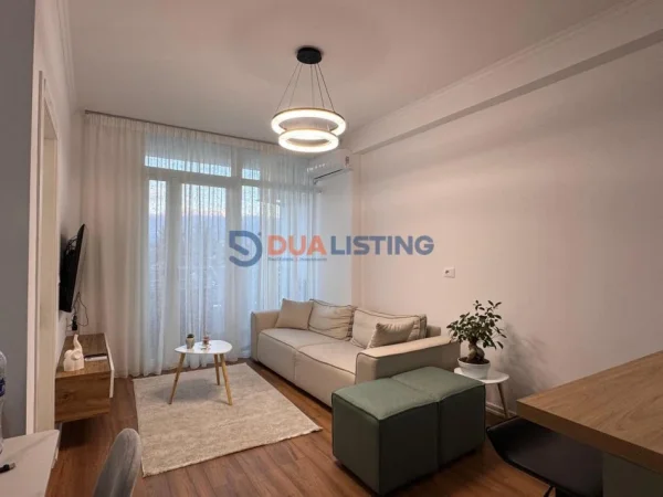 Tirane, shitet apartament 1+1 , 55 m² 162.000 € (Kopshti Botanik)