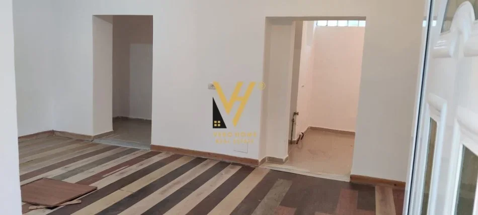 Tirane, jepet me qera apartament 2+1+Ballkon Kati 0, 80 m² 450 € (BULEVARDI I RI)