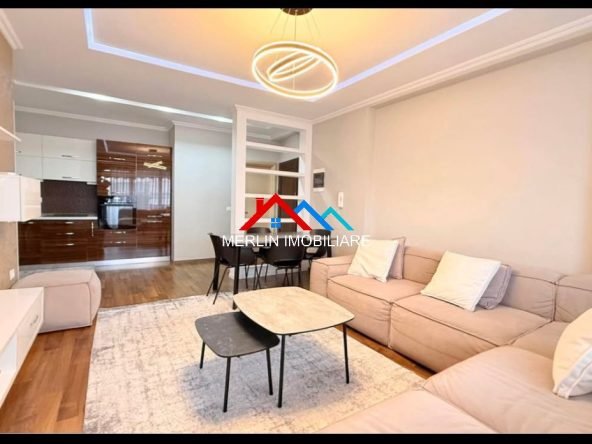 Tirane, jepet me qera apartament 2+1+Ballkon Kati 7, 112 m² 650 € (RRUGA MIKEL MARULI,ASTIR)