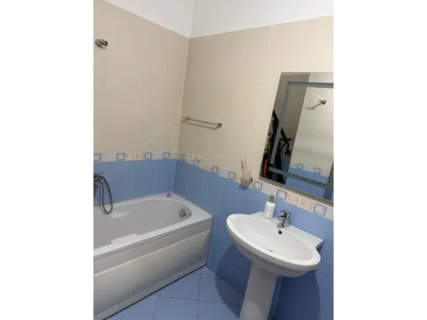 Tirane, shitet apartament 2+1+Ballkon Kati 2, 107 m² 171.000 € (Fresku)