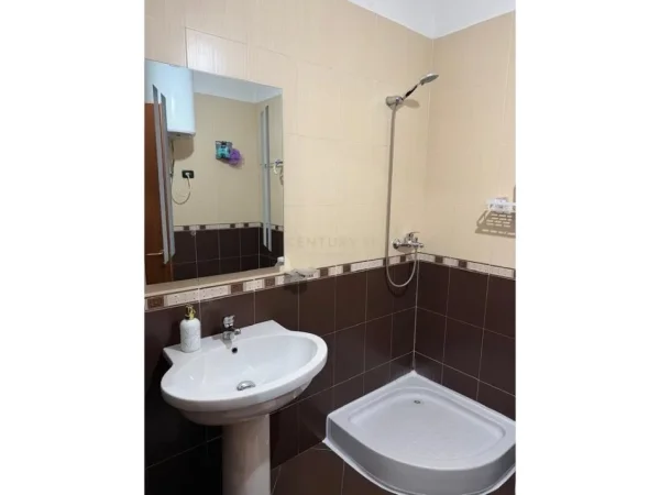 Tirane, shitet apartament 2+1+Ballkon Kati 2, 107 m² 171.000 € (Fresku)