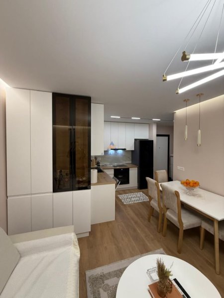 Tirane, jepet me qera apartament 1+1 Kati 1, 58 m² 115.000 € 