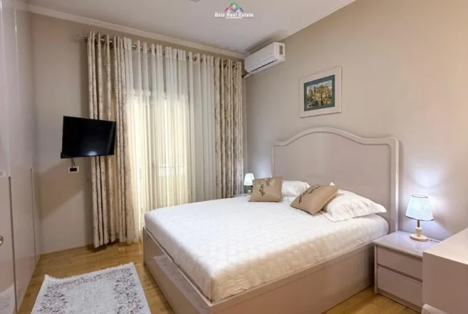 Tirane, jepet me qera Vile 2+1 Kati 2, 160 m² 1.500 € (Rruga e Elbasanit)