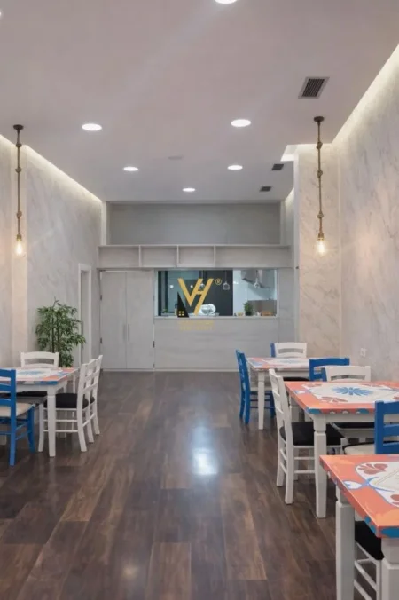 Tirane, jepet me qera bar-resorant Kati 0, 88 m² 1.400 € (STADIUMI DINAMO)