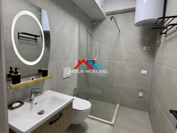 Tirane, jepet me qera apartament 2+1+Ballkon Kati 5, 68 m² 550 € (RRUGA XHANFIZE KEKO,)