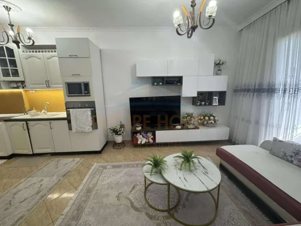 Tirane, shitet apartament 1+1 Kati 9, 58 m² 105.000 € (Unaza e re)