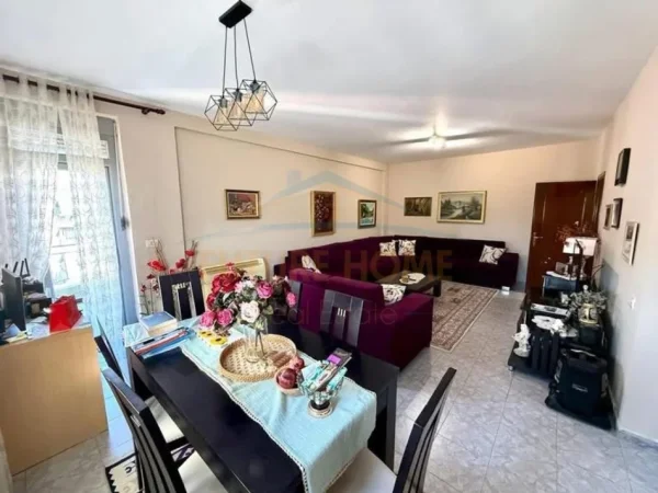 Tirane, shitet apartament 2+1+Ballkon Kati 5, 110 m² 175.000 € (Ali Demi Big Market)