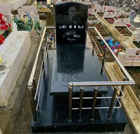 Tirane, ofroj punime varresh Granit &Mermer me cilësi