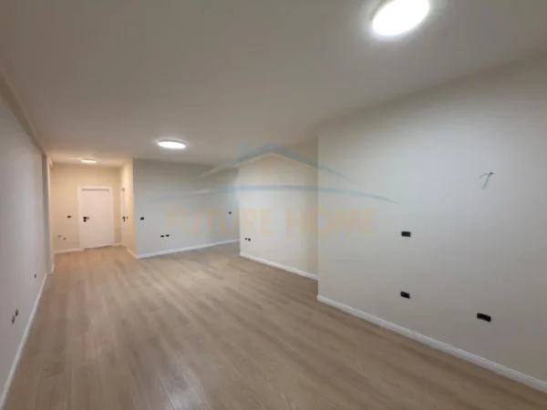 Tirane, shitet apartament 3+1 Kati 2, 102 m² 210.000 € (Rezidenca Kodra e Diellit)