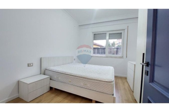 Tirane, shitet apartament 2+1+Ballkon Kati 2, 89 m² 190.000 € (Brryli)