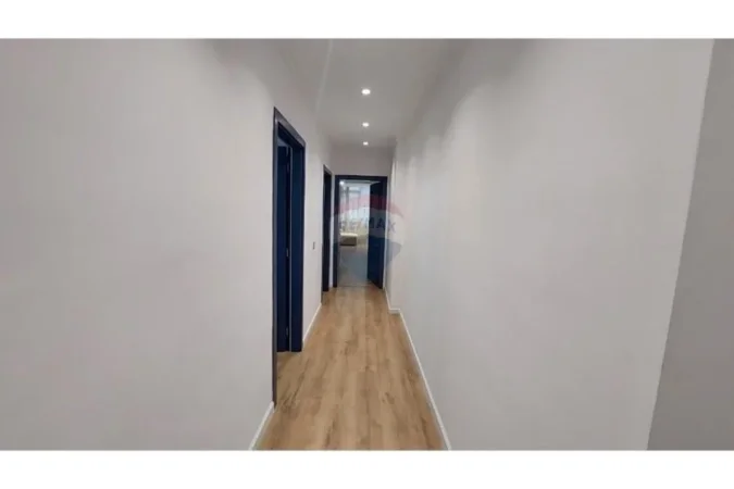 Tirane, shitet apartament 2+1+Ballkon Kati 2, 89 m² 190.000 € (Brryli)