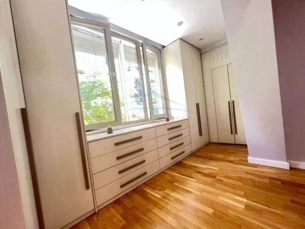 Tirane, jepet me qera apartament , 96 m² 1.200 € (Bulevardi Zogu I)