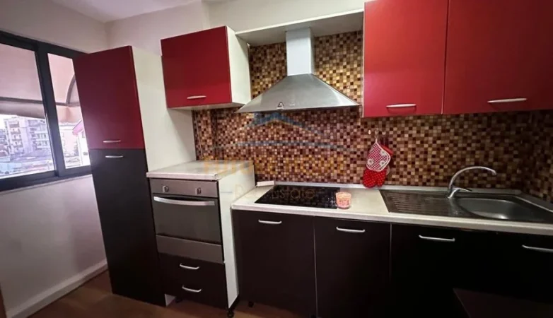 Tirane, shitet apartament 2+1 Kati 4, 72 m² 135.000 € (xhamlliku)