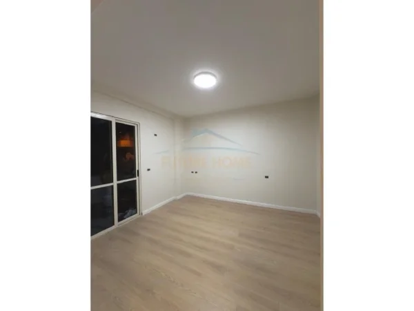 Tirane, shitet apartament Kati 2, 94 m² 210.000 €