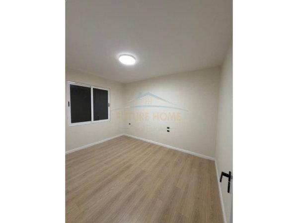 Tirane, shitet apartament Kati 2, 94 m² 210.000 €