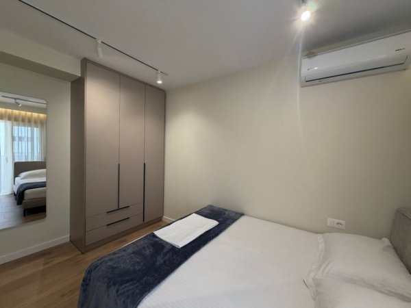 Tirane, shitet apartament Kati 5, 65 m² 200.000 € 