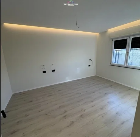 Tirane, jepet me qera apartament 1+1 Kati 3, 50 m² 800 € (Rruga e Elbasanit)
