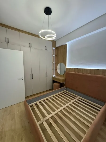 Tirane, jap me qera apartament 1+1+Ballkon Kati 4, 60 m² 500 € (Rr.Pasho Hysa,Kompleksi Mangalem 21)