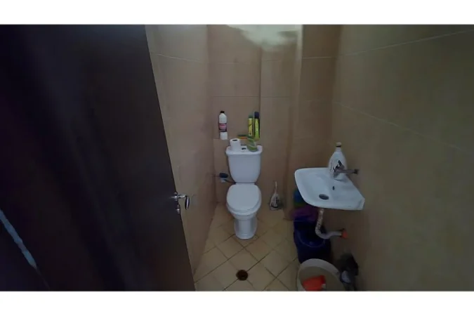 Vlore, shitet ambjent biznesi Kati 0, 147 m² 249.000 € (Rruga Gjergj Kastrioti (Transballkanike), pranë Kafe Mota)