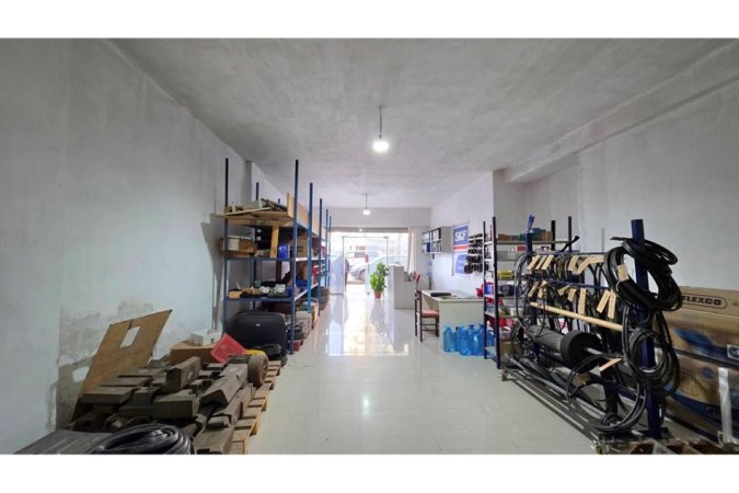 Vlore, shitet ambjent biznesi Kati 0, 147 m² 249.000 € (Rruga Gjergj Kastrioti (Transballkanike), pranë Kafe Mota)