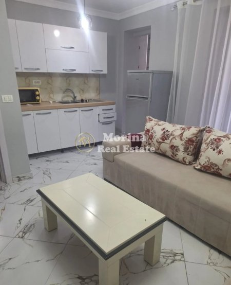 Tirane, jepet me qera apartament 1+1 Kati 1, 65 m² 500 € (Bulevardi Bajram Curri)