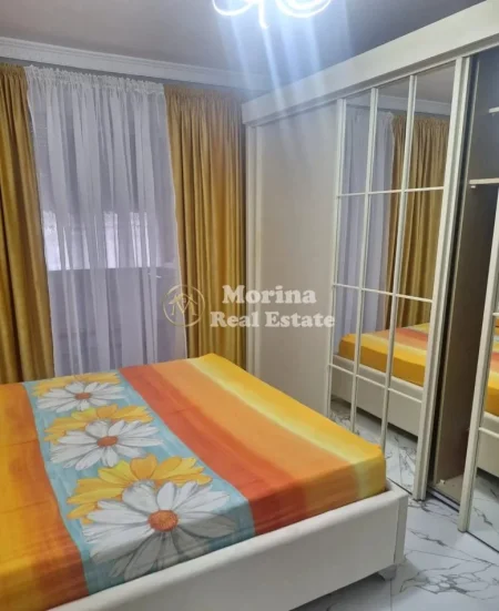 Tirane, jepet me qera apartament 1+1 Kati 1, 65 m² 500 € (Bulevardi Bajram Curri)