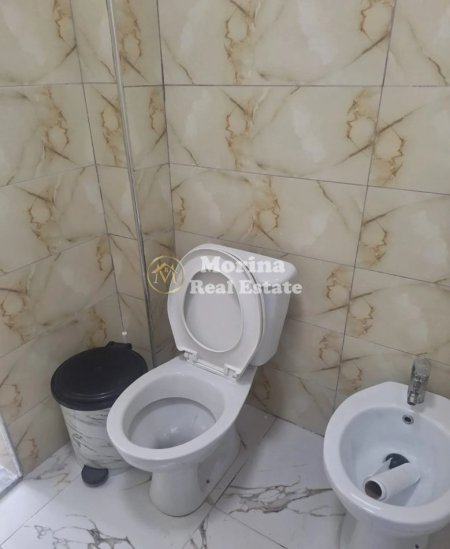 Tirane, jepet me qera apartament 1+1 Kati 1, 65 m² 500 € (Bulevardi Bajram Curri)