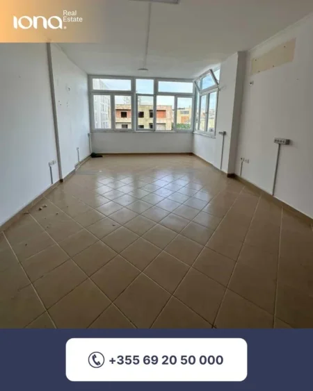 Shkembi Kavajes, shitet apartament 2+1+2 ,Kati 5, 110 m² 190.000 €