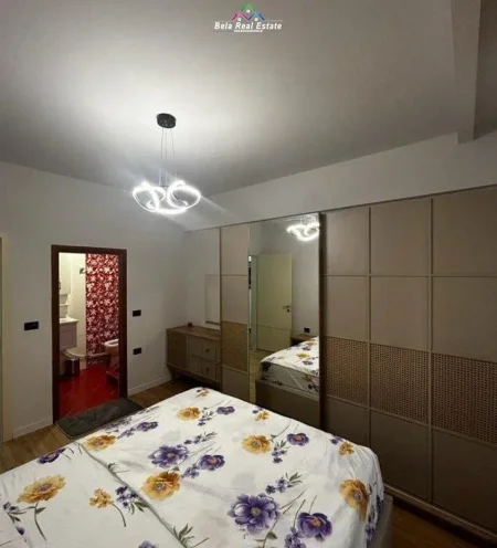 Tirane, jepet me qera apartament 2+1 Kati 2, 120 m² 1.000 € (Rruga Sulejman Pitarka)
