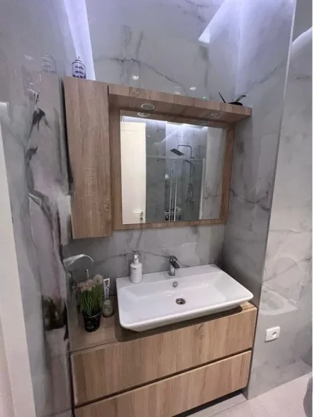 Tirane, shitet apartament 1+1 , 76 m² 250.000 € (Kompleksi Delijorgji)