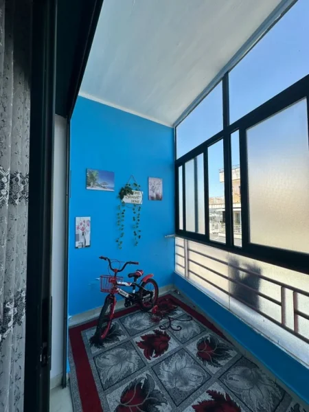 Tirane, shitet apartament 1+1 , 62 m² 85.000 € (Kombinat)