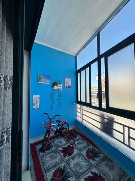 Tirane, shitet apartament 1+1 , 62 m² 85.000 € (Kombinat)