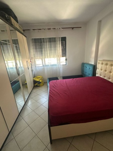 Tirane, shitet apartament 1+1 , 62 m² 85.000 € (Kombinat)