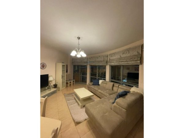 Tirane, jepet me qera apartament 2+1 Kati 8, 97 m² 800 € (Zogu i Zi)