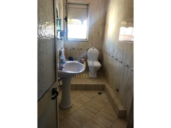 Tirane, shitet apartament 2+1+Ballkon Kati 6, 91 m² 220.000 € (Rruga E Elbasanit)