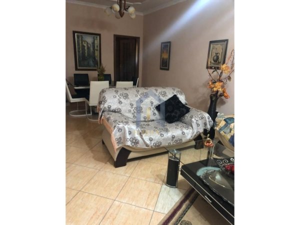 Tirane, shitet apartament 2+1+Ballkon Kati 6, 91 m² 220.000 € (Rruga E Elbasanit)