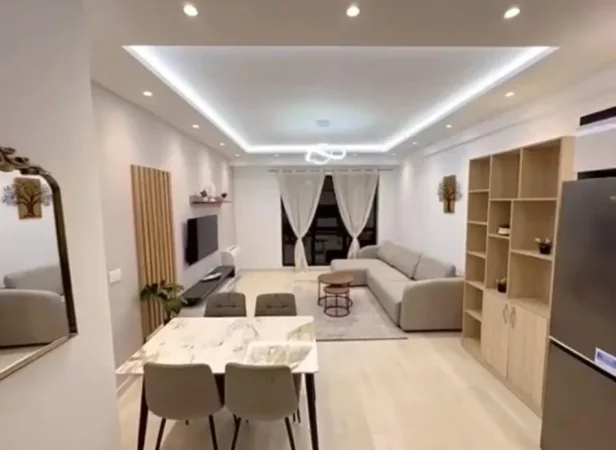 Tirane, jepet me qera apartament 1+1 Kati 3, 65 m² 450 € (Astir)