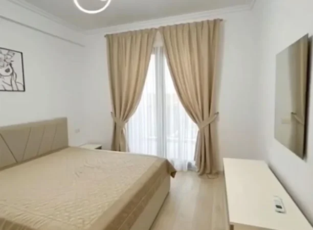 Tirane, jepet me qera apartament 1+1 Kati 3, 65 m² 450 € (Astir)
