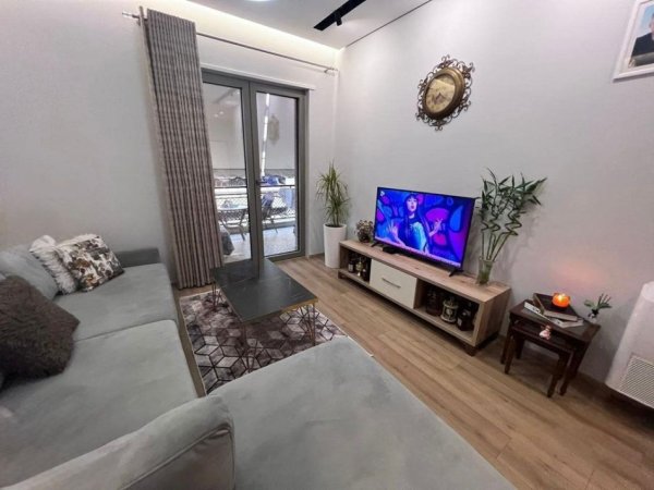 Tirane, shitet apartament 1+1+Ballkon Kati 3, 76 m² 250.000 € (Kompleksi Delijorgji)