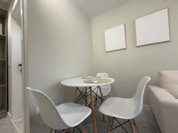 Tirane, shitet apartament 1+1 Kati 5, 65 m² 200.000 € 