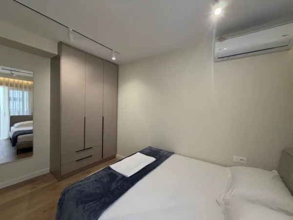 Tirane, shitet apartament 1+1 Kati 5, 65 m² 200.000 € 