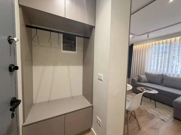 Tirane, shitet apartament 1+1 Kati 5, 65 m² 200.000 € 