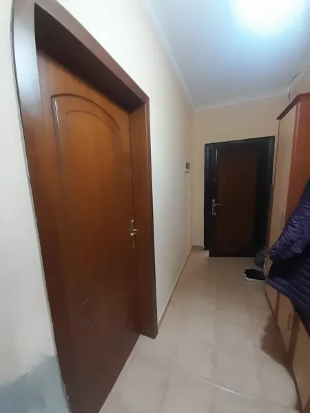 Tirane, shitet apartament 2+1+Ballkon Kati 2, 102 m² 24.000.000 Leke te Reja (Mozaiku, 21 Dhjetori,Tiranë)