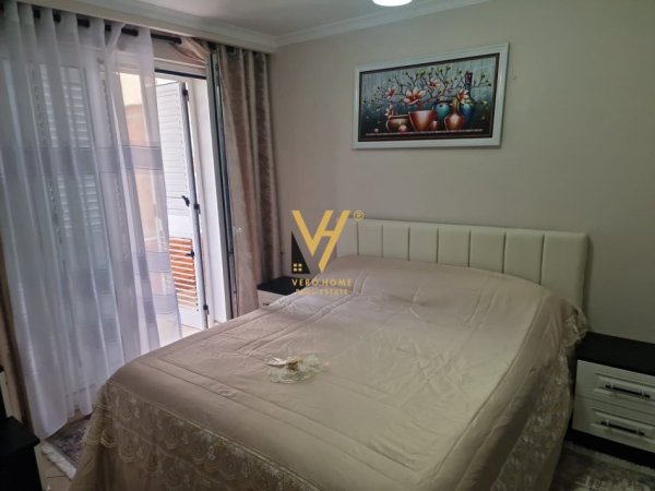 Tirane, jepet me qera apartament 2+1+Ballkon Kati 5, 84 m² 600 € (ZOGU I ZI)
