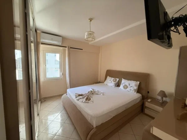 Durres, jepet me qera apartament 2+1 Kati 4, 100 m² 500 € (Porti Durres)