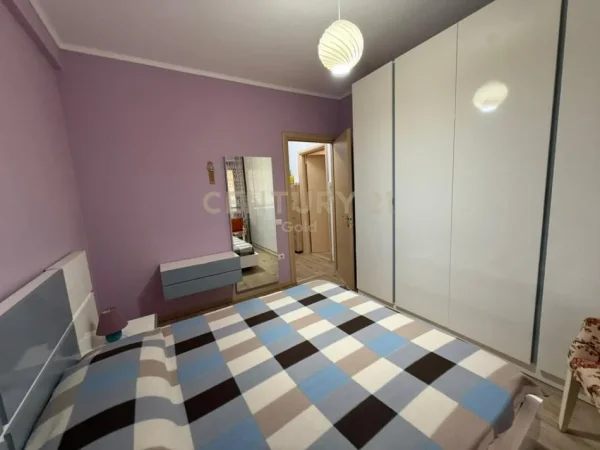 Tirane, jepet me qera apartament 1+1 Kati 6, 67 m² 480 €