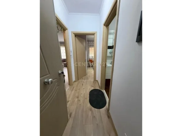 Tirane, jepet me qera apartament 1+1 Kati 6, 67 m² 480 €