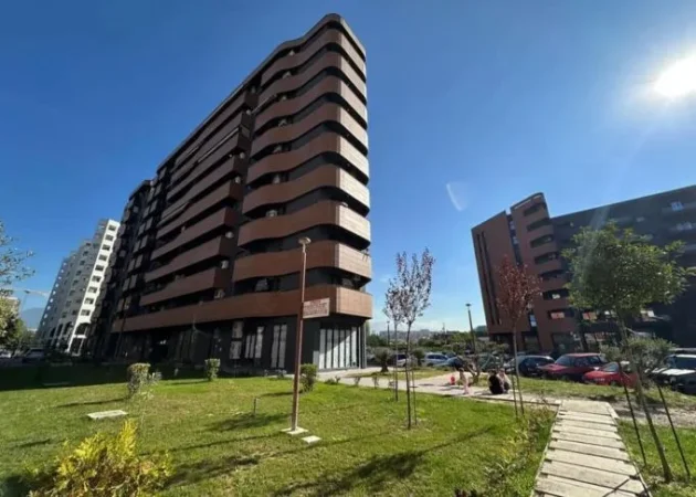 Tirane, shitet zyre Kati 0, 75 m² 239.000 € (astir)