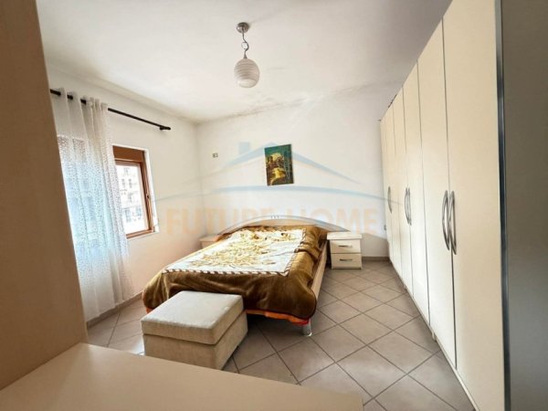 Tirane, shitet apartament 4+1+Aneks+Ballkon Kati 0, 313 m² 315.000 € (Unaza e Re)