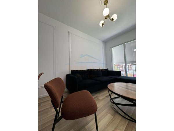 Tirane, jepet me qera apartament 1+1 Kati 3, 60 m² 550 € (Unaza e Re, Bulevardi Migjeni)